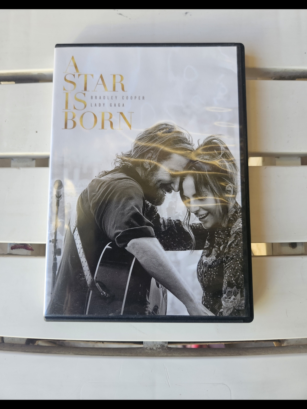 A Star Is Born (2018) DVD Lady Gaga Cooper Elliott Like New With Bonus DVD